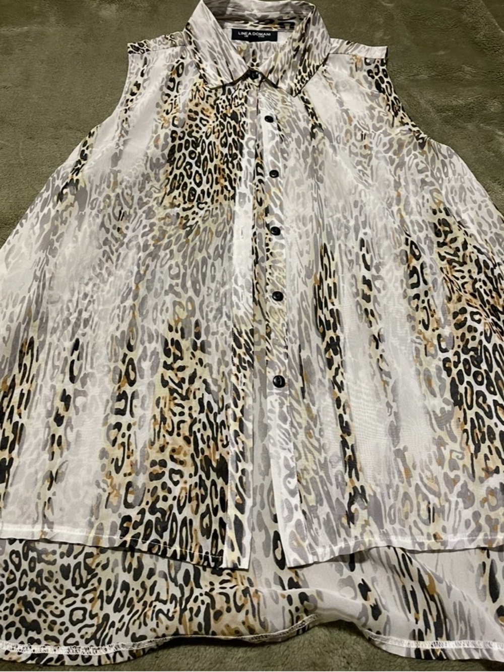 Linea Domani Sleeveless Leopard Print Blouse